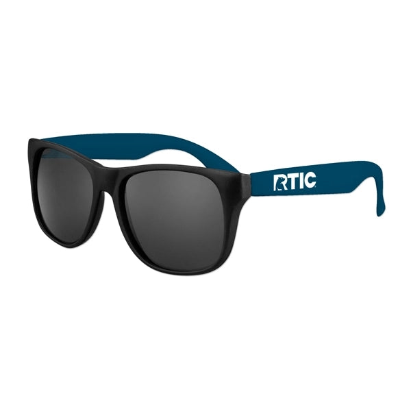 How Customized Sunglasses and T-Shirts Boost Visibility at Fairs and Festivals
