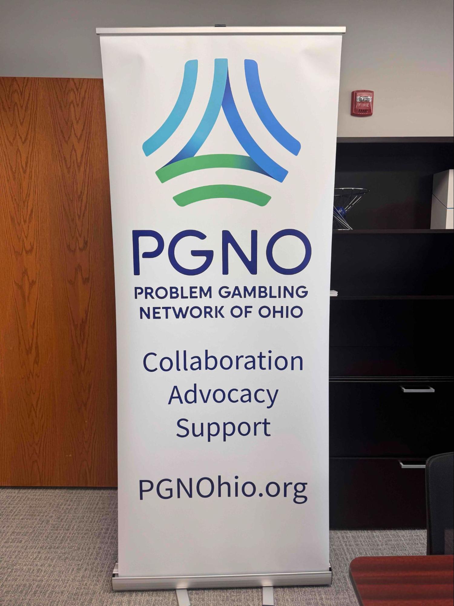Want to Stand Out at Your Next Trade Show? Use Custom Tablecloths, Runners, and Banners